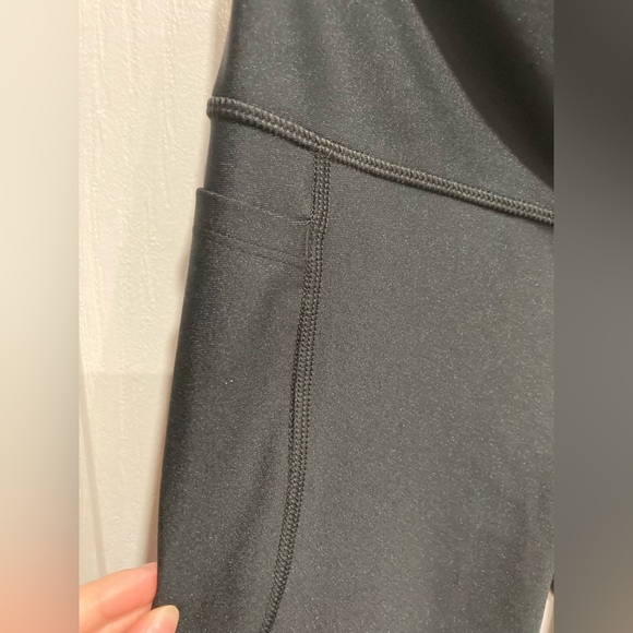 Under Armour Women's Ankle Leggings High Rise Compression HeatGear Sz Small - Picture 3 of 8